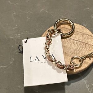 LA VIA Gold with brown Leather Key Chain